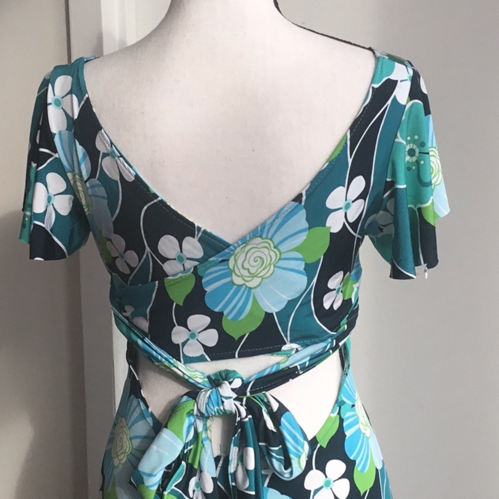 Dress - Picture 4 of 5